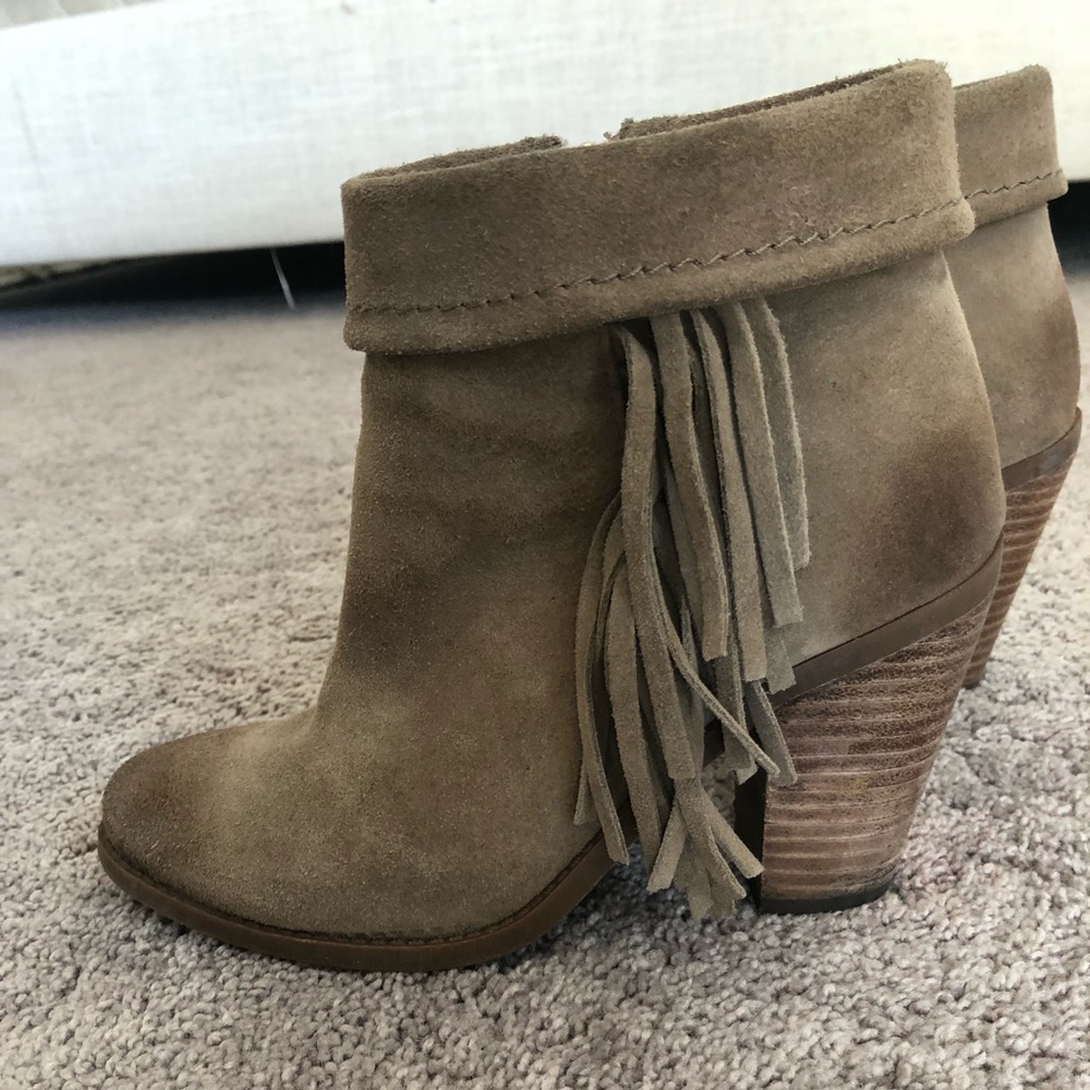 Jessica Simpson Fringe booties